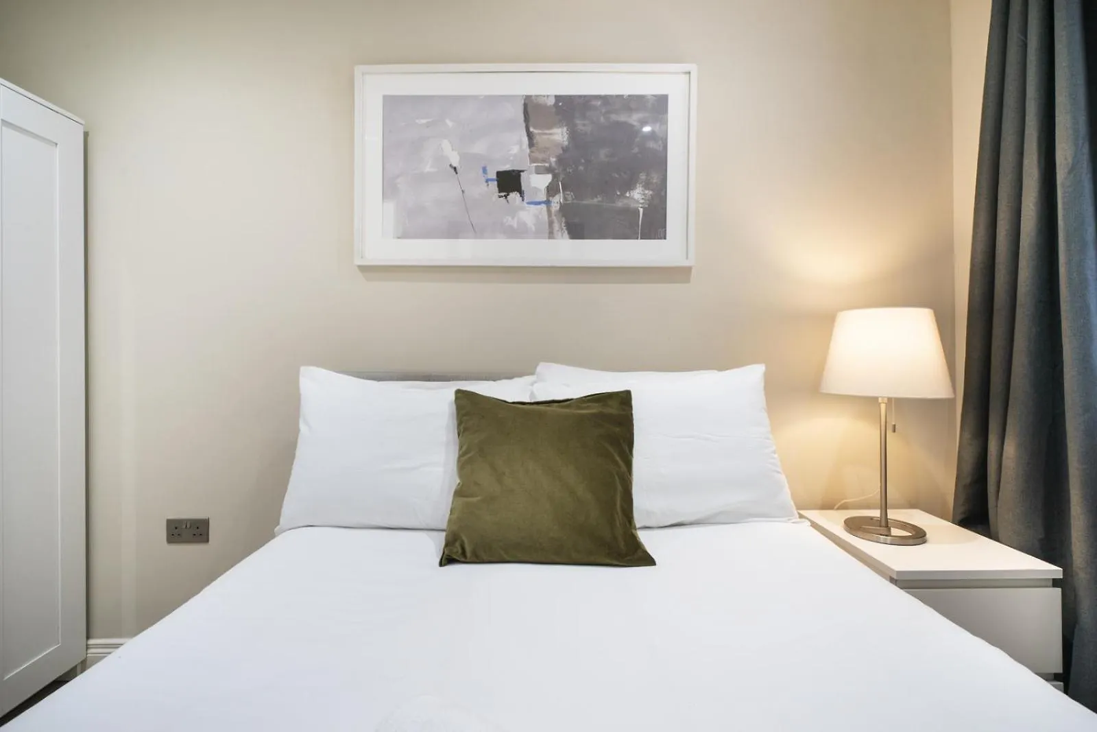 Giants Causeway-1Bd Ap - Gold Short Term Stays Belfast Lejlighed
