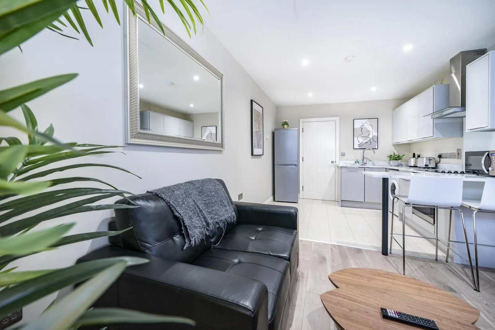 בלפסט Giants Causeway-1Bd Ap - Gold Short Term Stays
